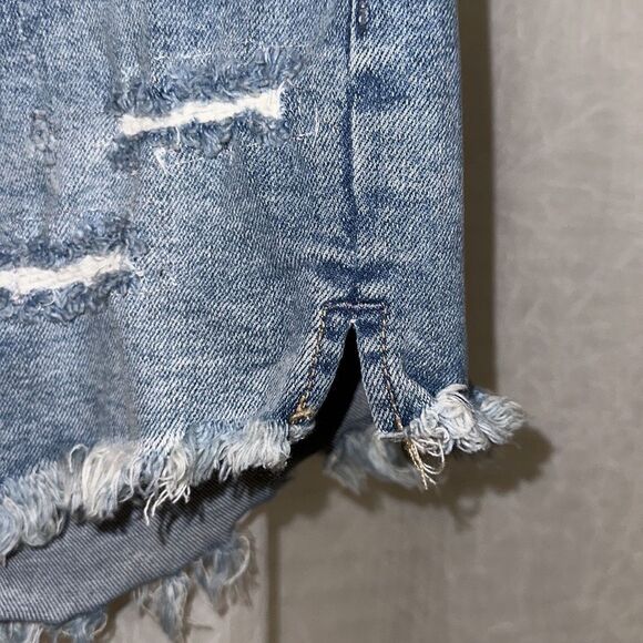 free people 24 crvy High Rise Blue Distressed Raw Fringe Hem Denim Shorts - Picture 8 of 14